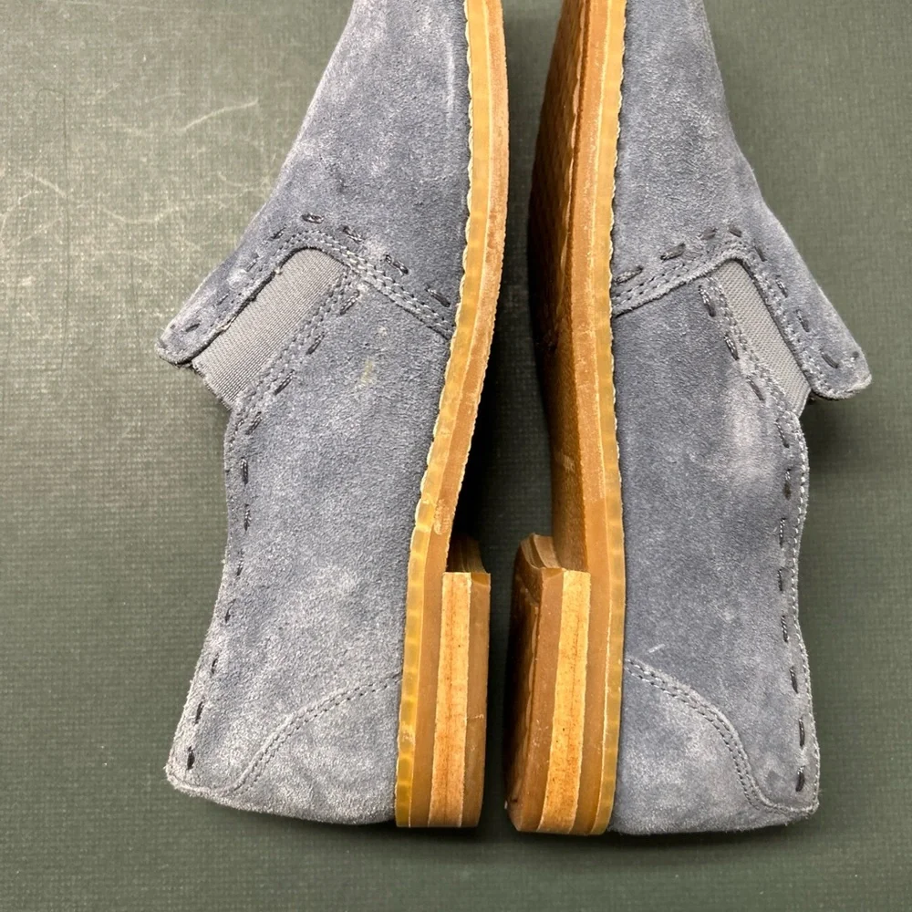 Hush Puppies Shoes Sz 6.5M Slip On Loafers Flats Blue Suede Casual Summer Womens